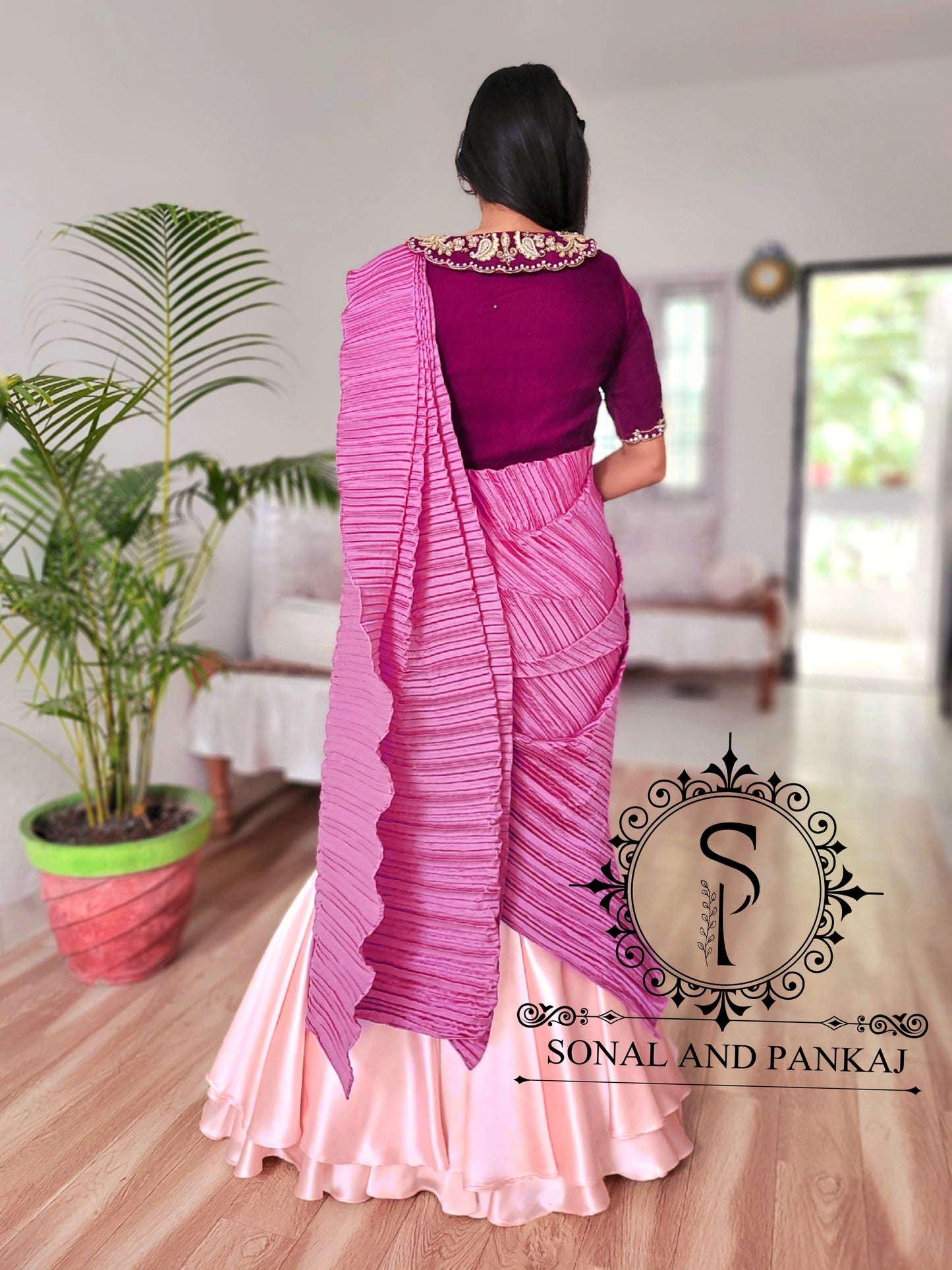 Hand Embroidered Blouse With Pleated Palloo Ready To Wear Saree - SA01498