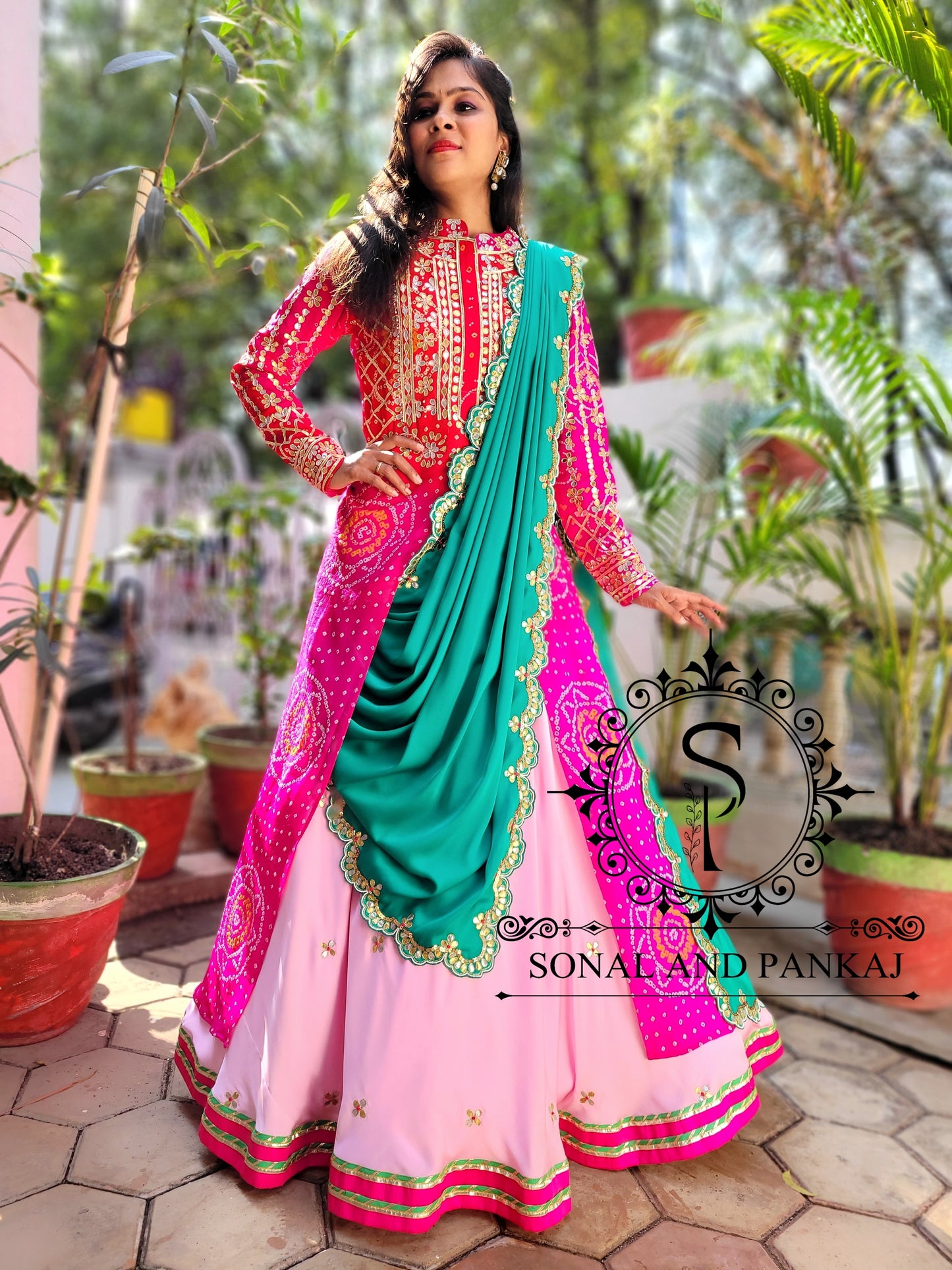 Pur Bandhej Kurti avec un beau Saree - SA00940