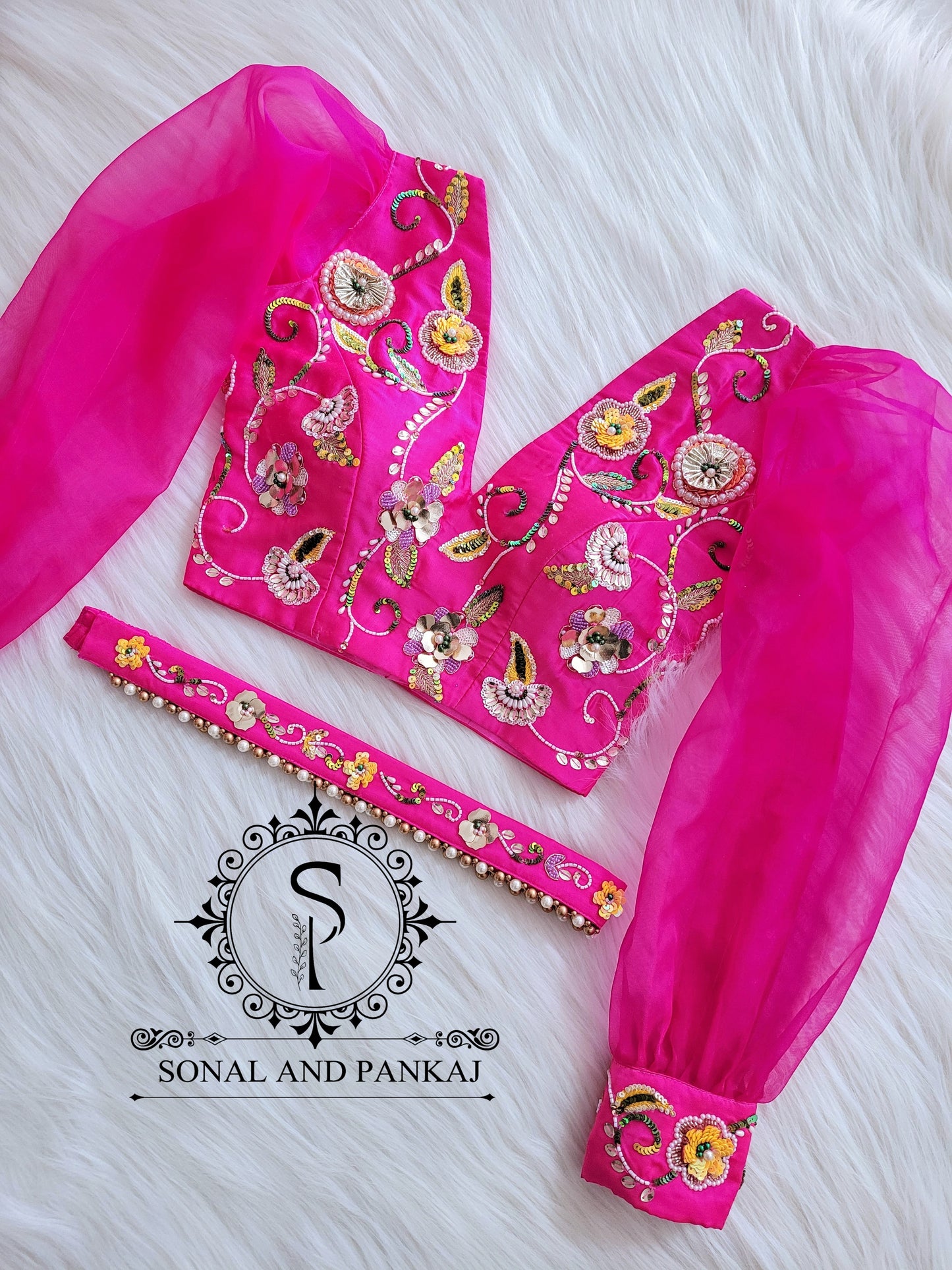 Rose Bandhani Gotta Patti Blouse brodée à la main - BL01044