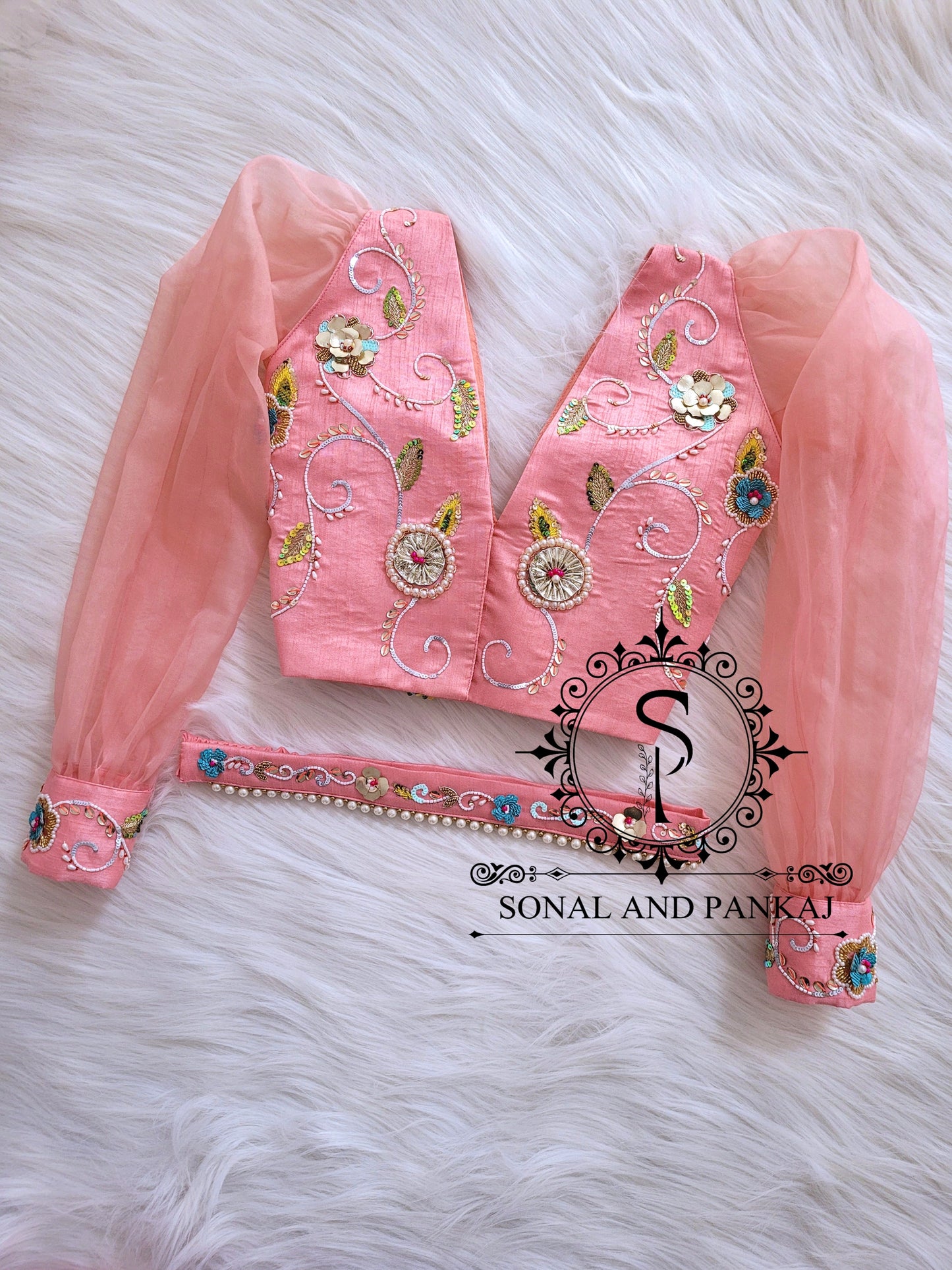 Rose Bandhani Gotta Patti Blouse brodée à la main - BL01044