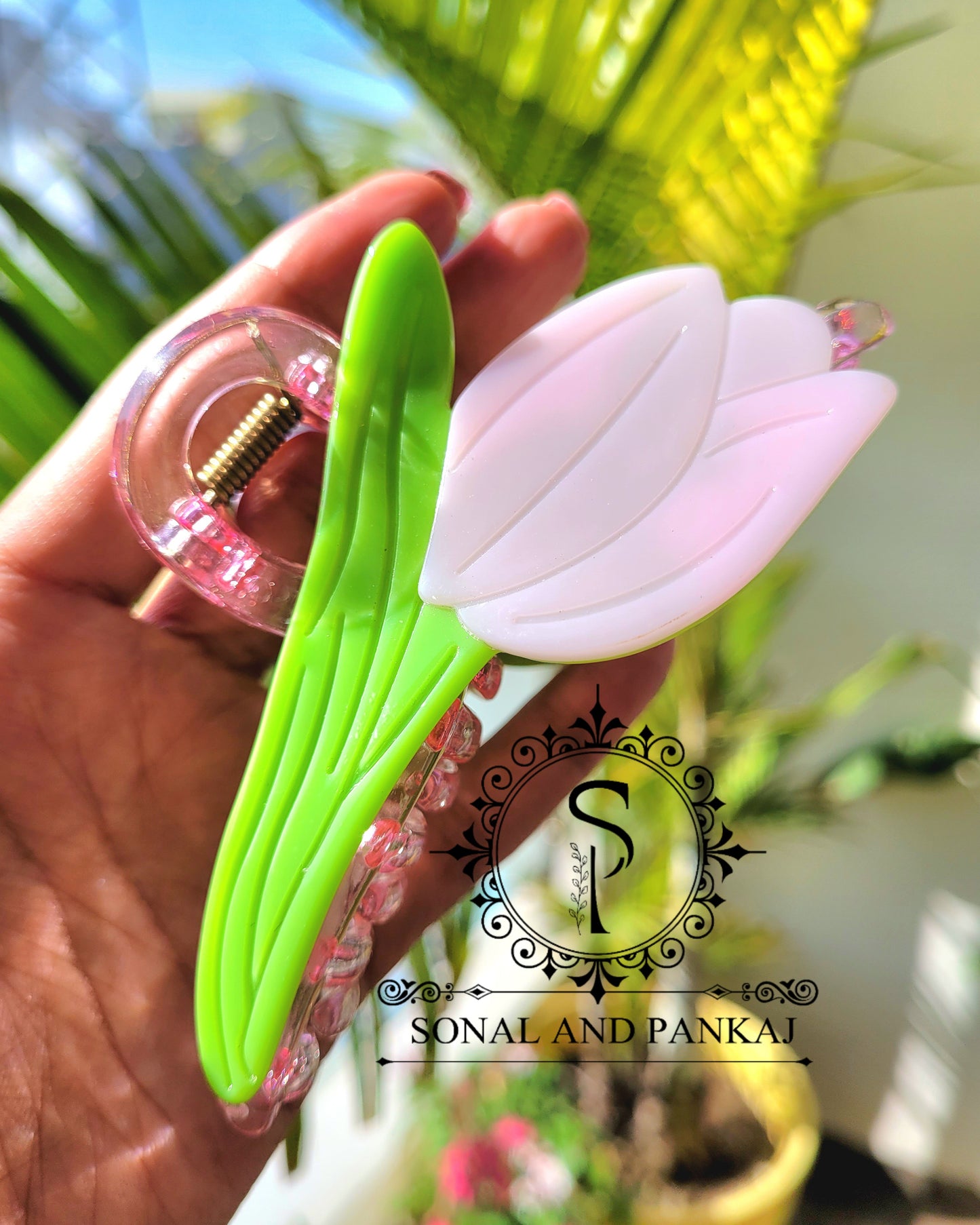 Tulip Hair Claw Clip - (Pack Of 1) - HB01292