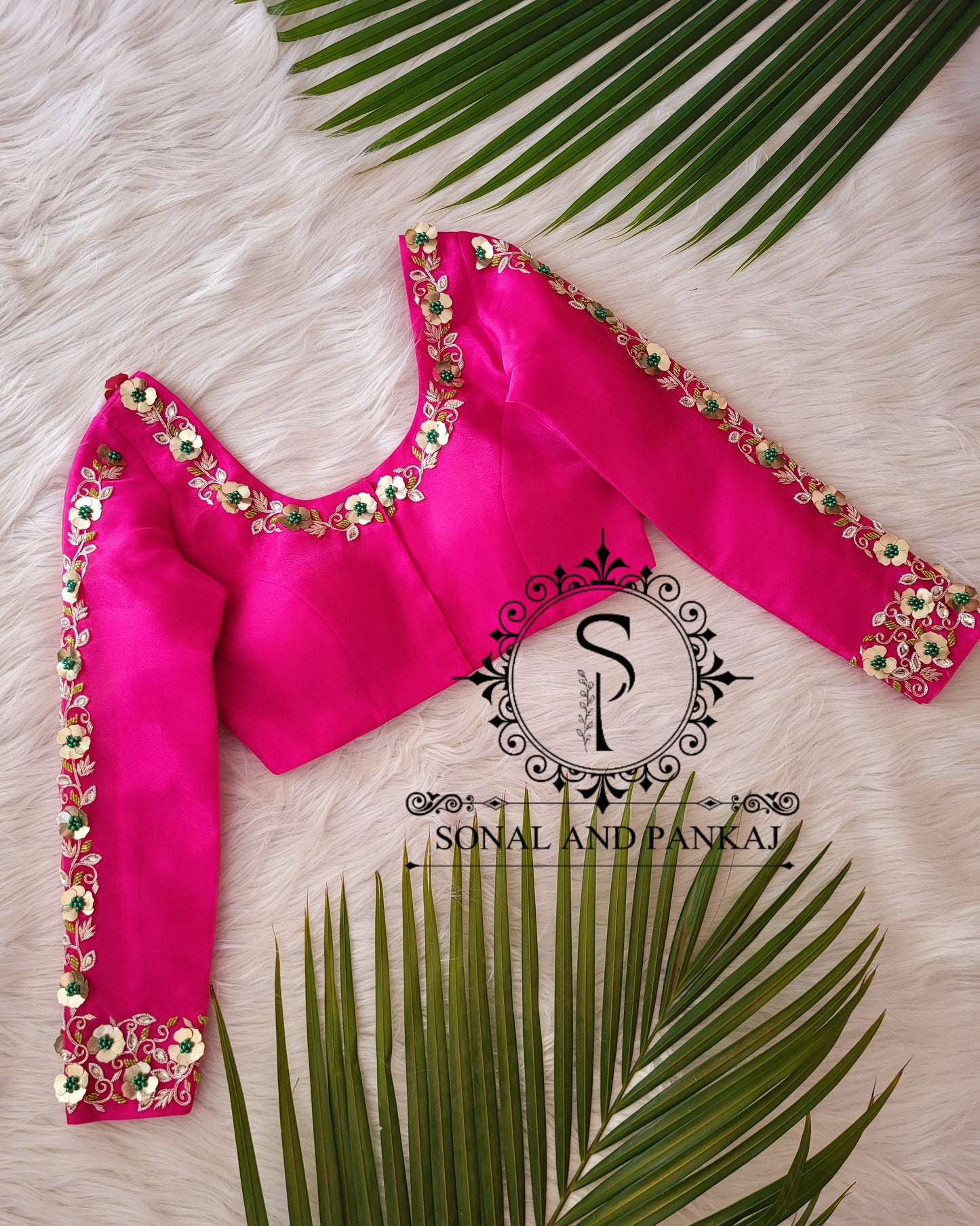 Rose Bandhani Gotta Patti Blouse brodée à la main - BL01044