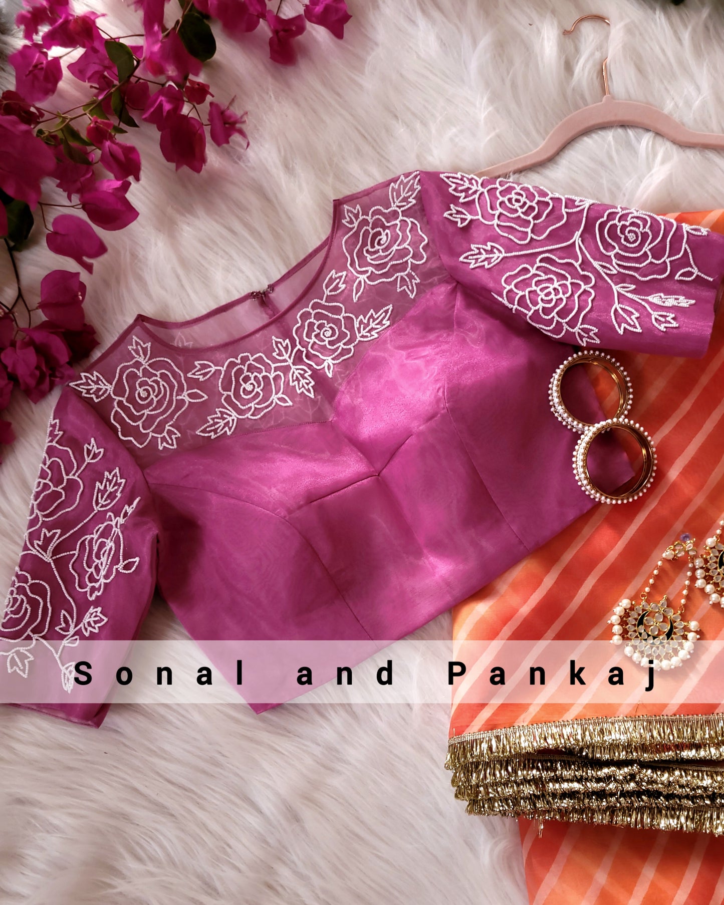 Chemisier brodé à la main bleu paon - BL01037