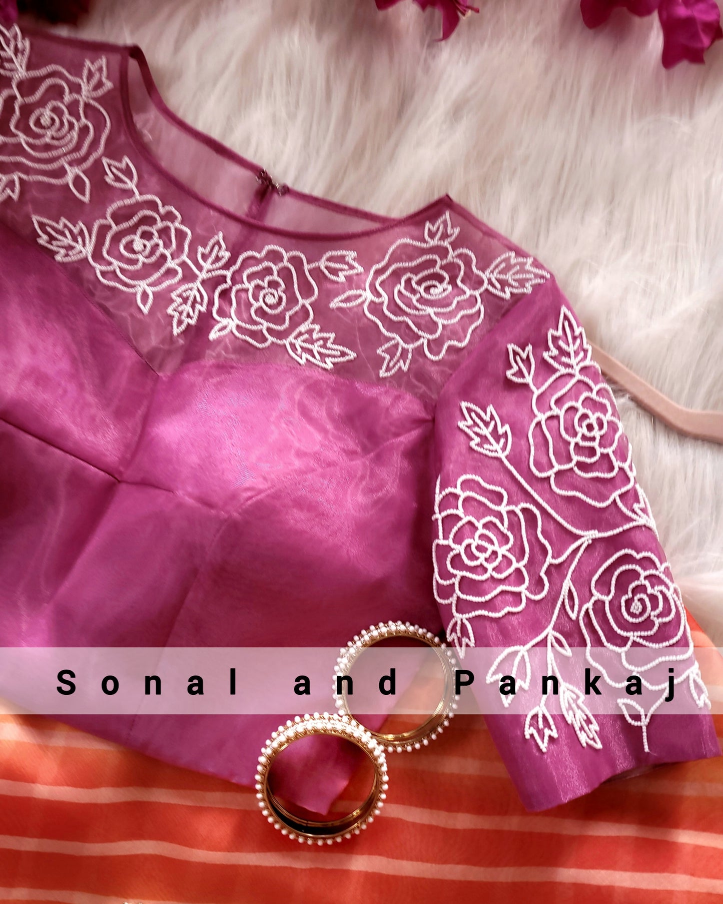 Chemisier brodé à la main bleu paon - BL01037