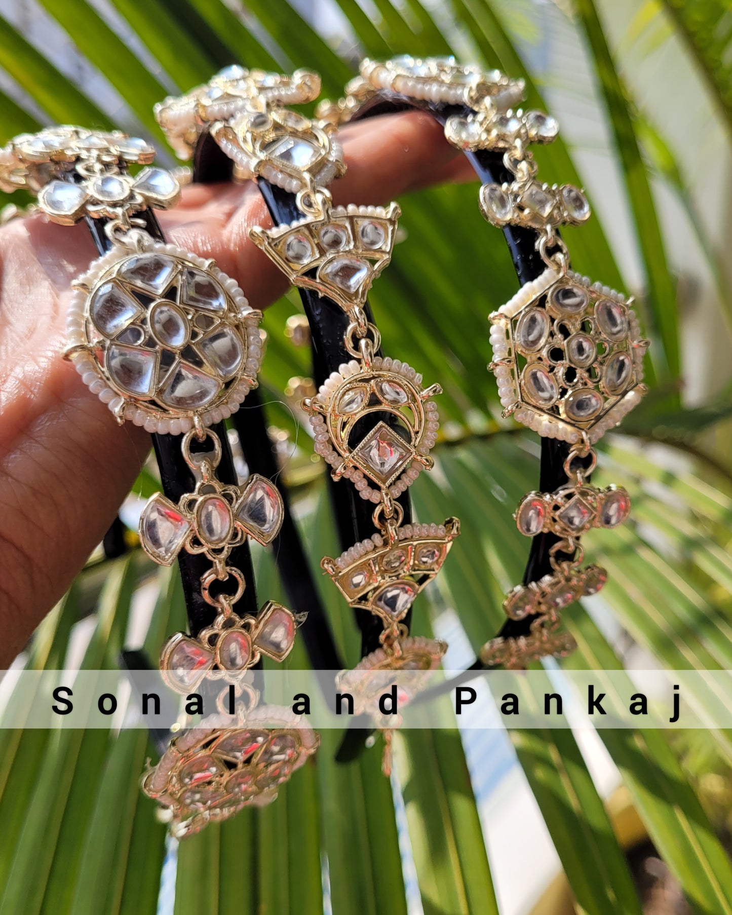 Kundan & Pearl Hair Band (Pack de 1) - HB01247