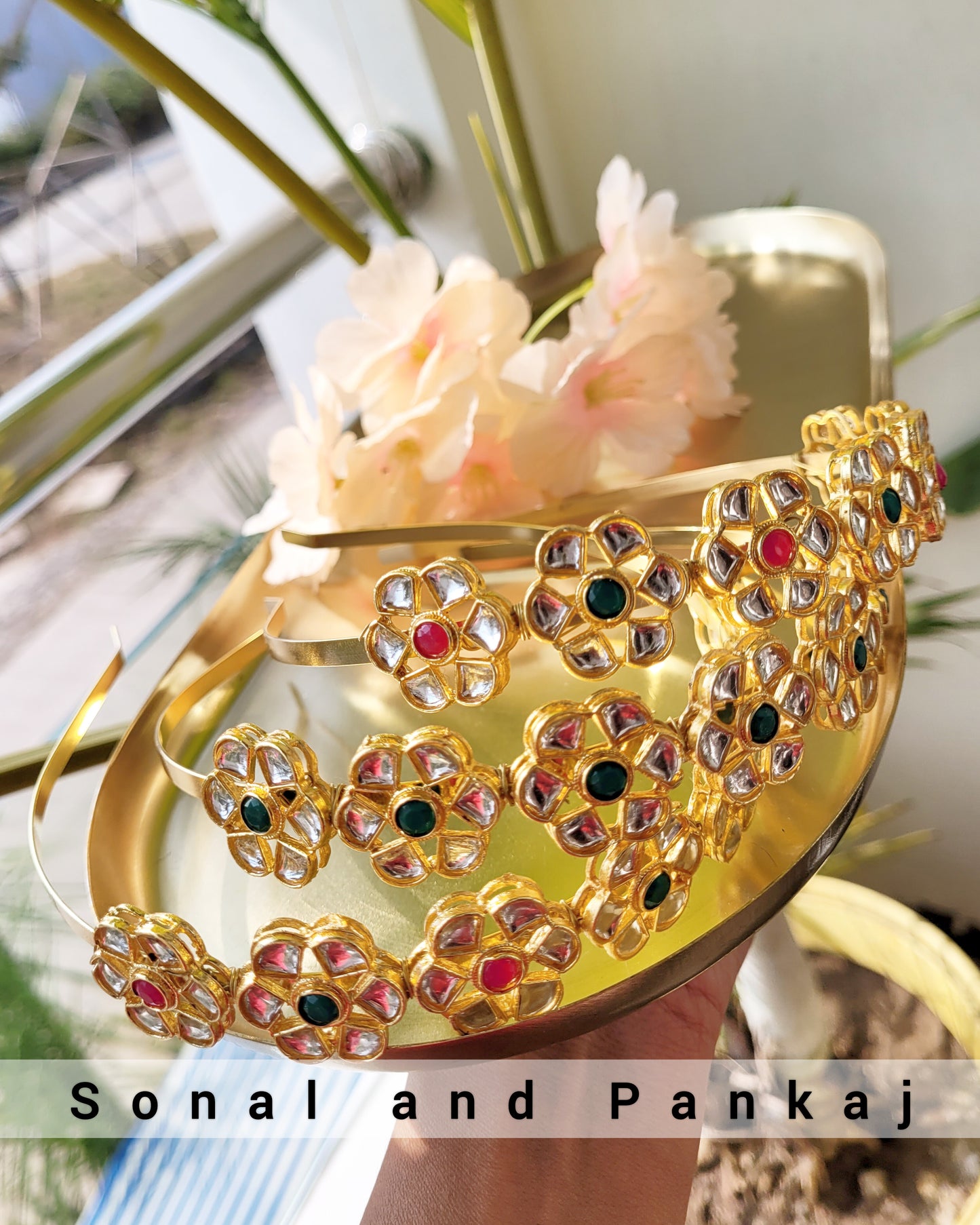 Beautiful Floral Design Hair Band (Pack of 1) - HB01249