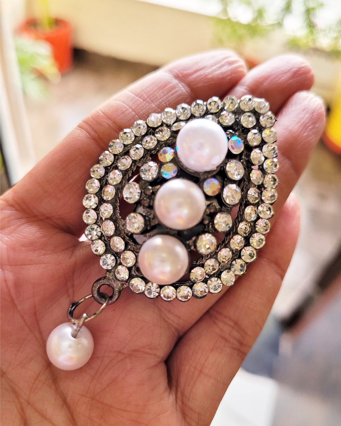 Crystal Garland Brooches (Pack Of 1) - RG01298
