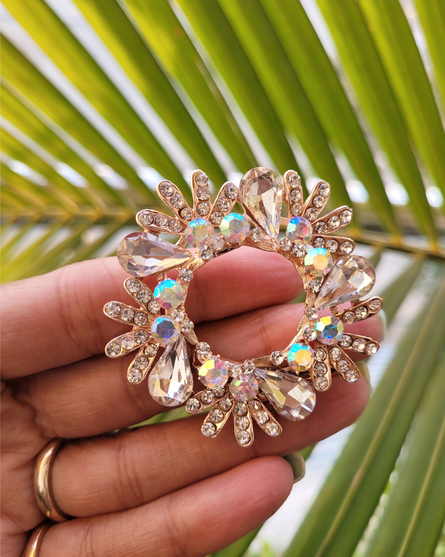 Crystal Garland Brooches (Pack Of 1) - RG01298