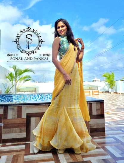 Designer Embroidered Blouse With Shaded Ready To Drape Saree - SA01111