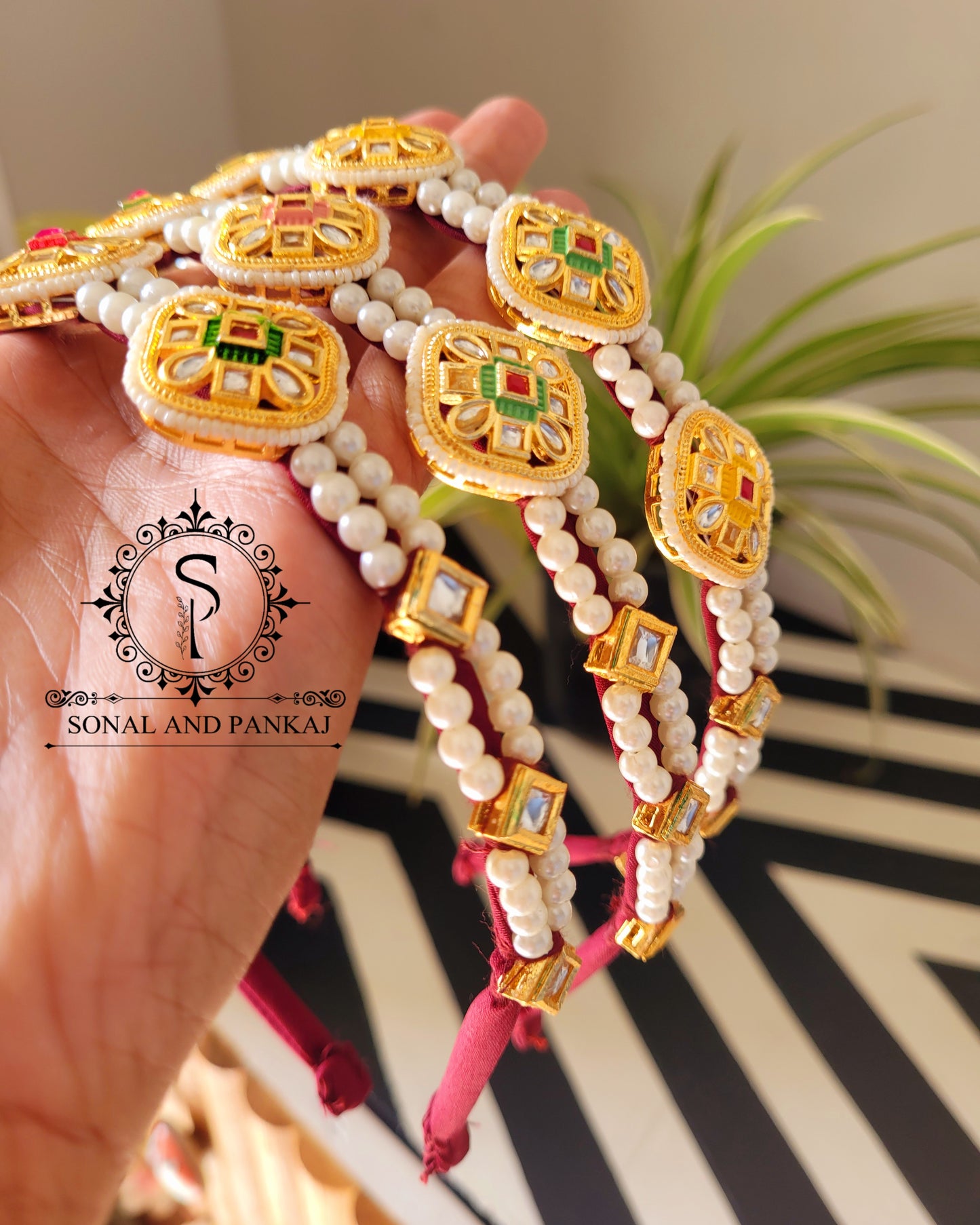 Ethnic Pearl & Kundan Hair Band (Pack of 1) - HB01285