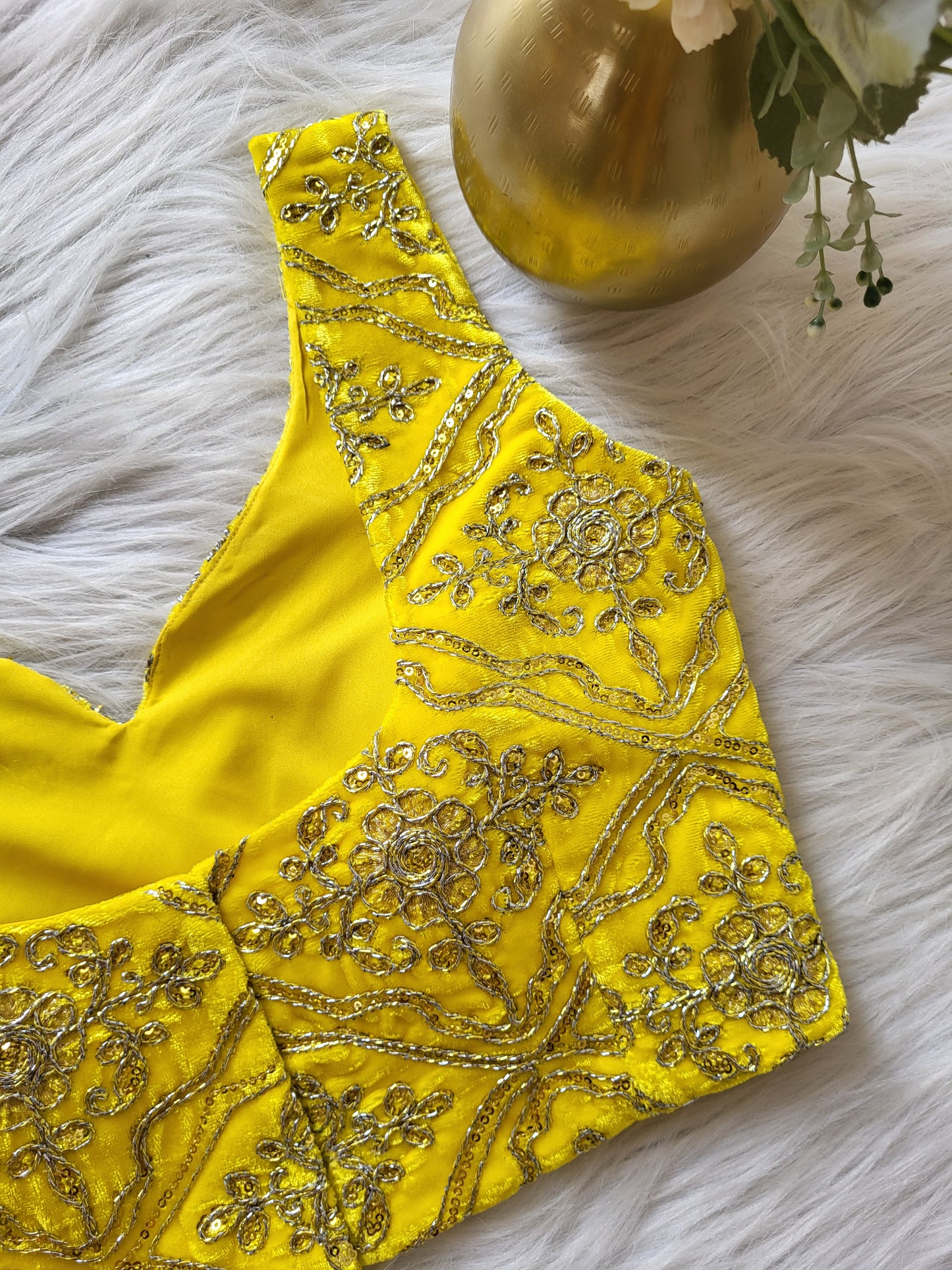 Yellow Embroidered Velvet Blouse With Crushed Leheriya Palloo Saree - SA01374
