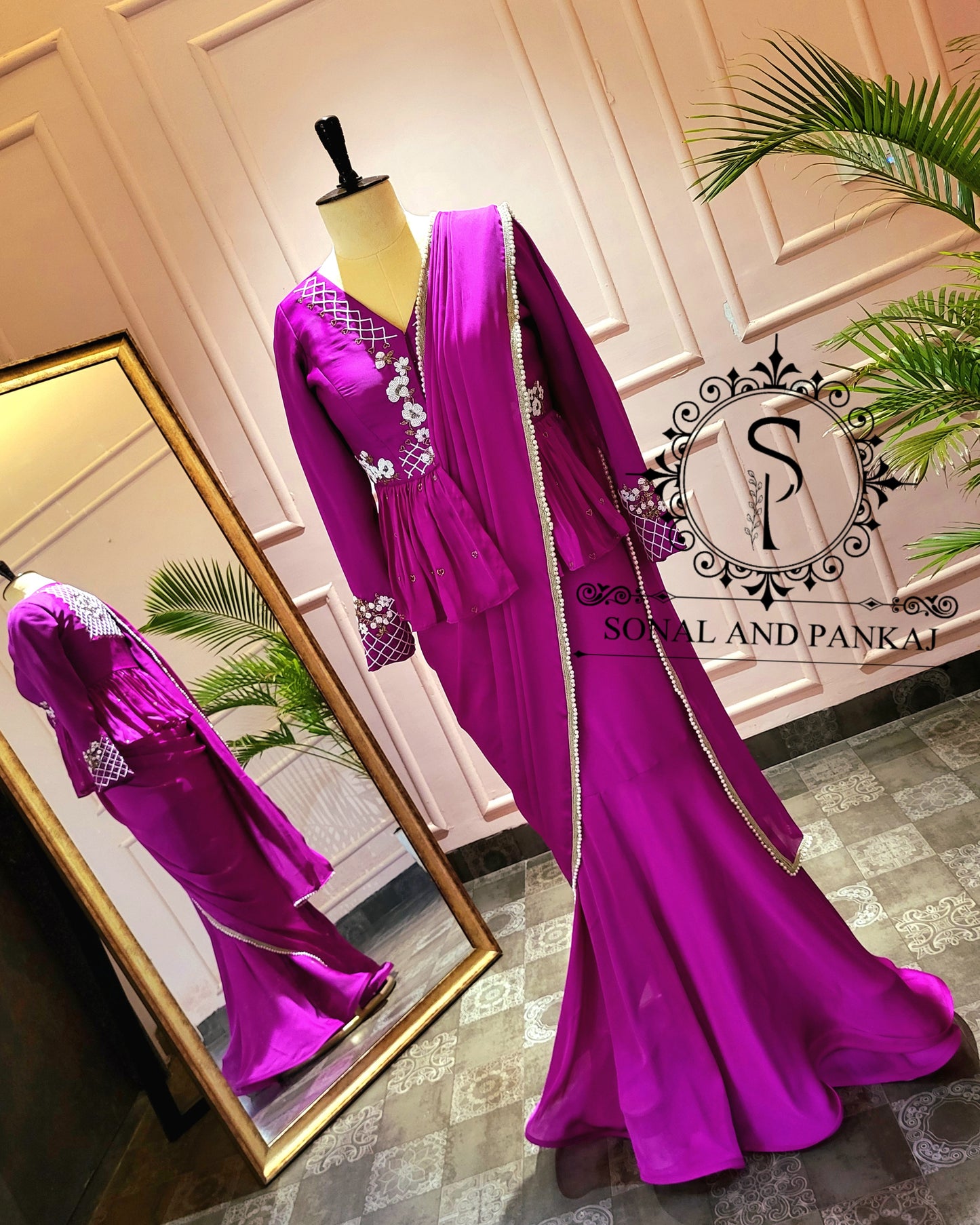 Purple Hand Embroidered Blouse With Ready To Drape Saree- SA001381