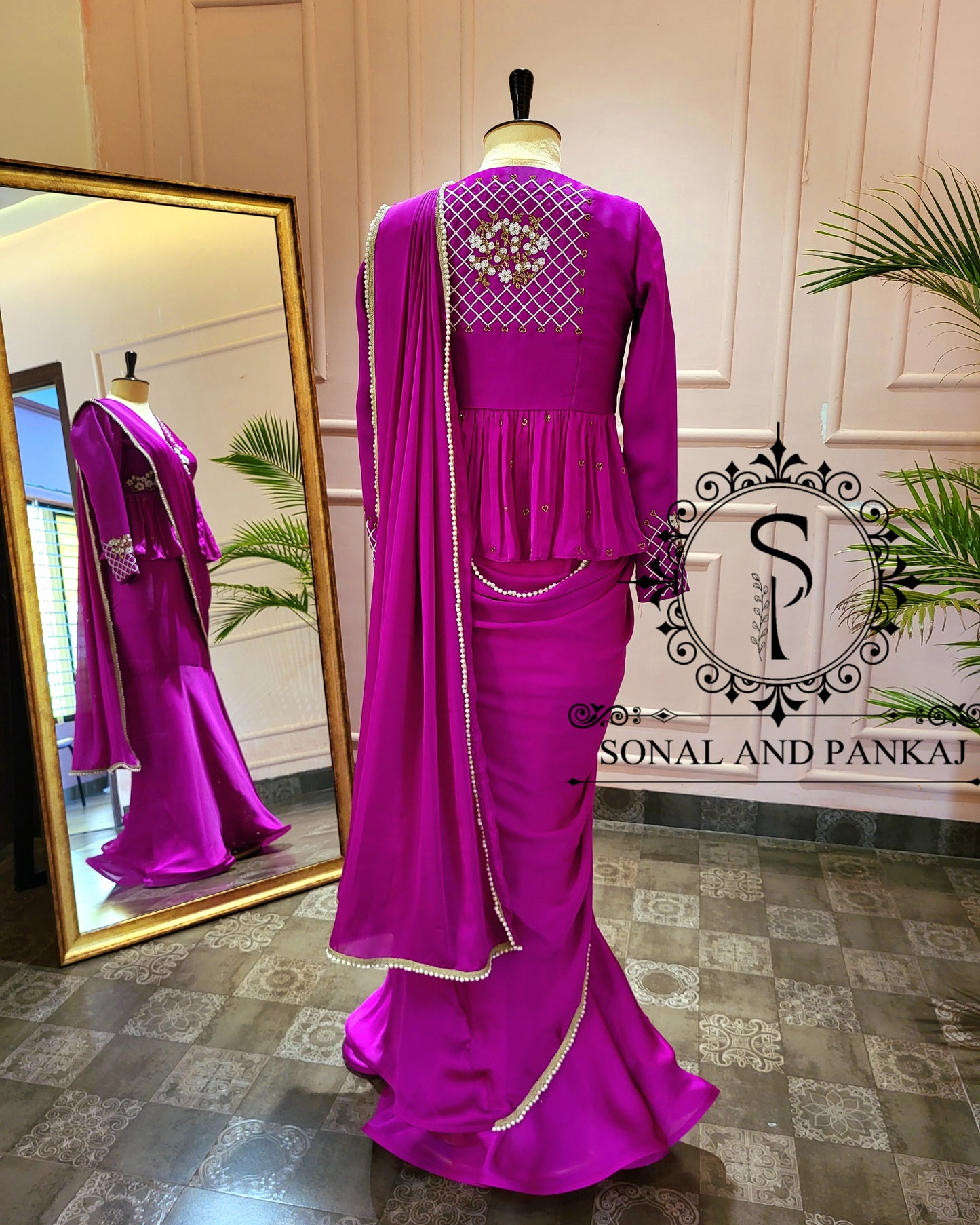 Purple Hand Embroidered Blouse With Ready To Drape Saree- SA001381