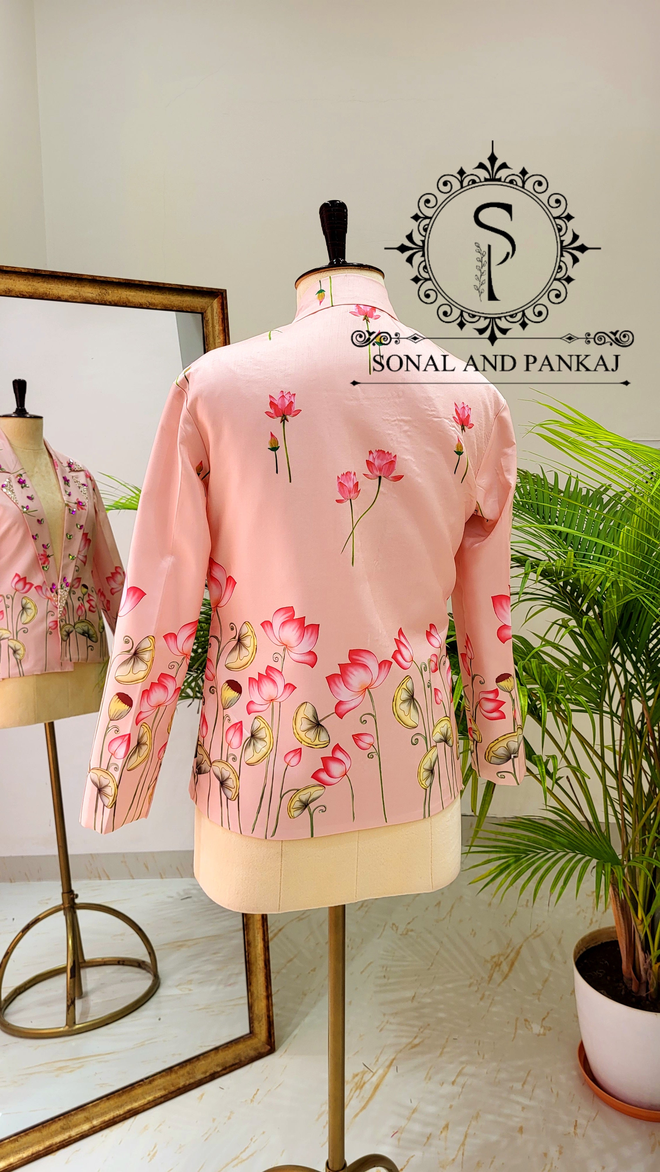 Peach Pichwai Print Blazer - BL01494