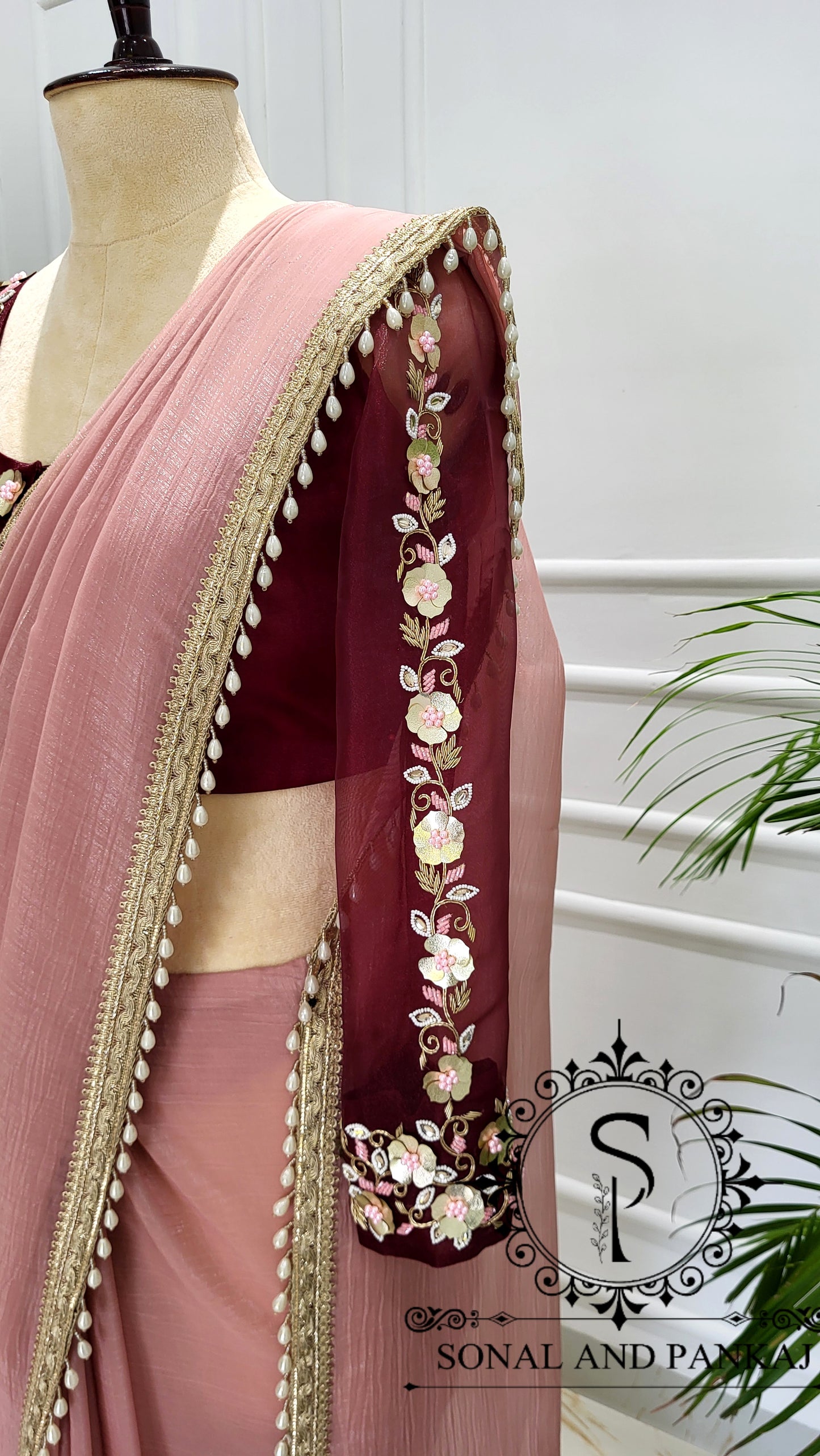 Rose Bandhani Gotta Patti Blouse brodée à la main - BL01044