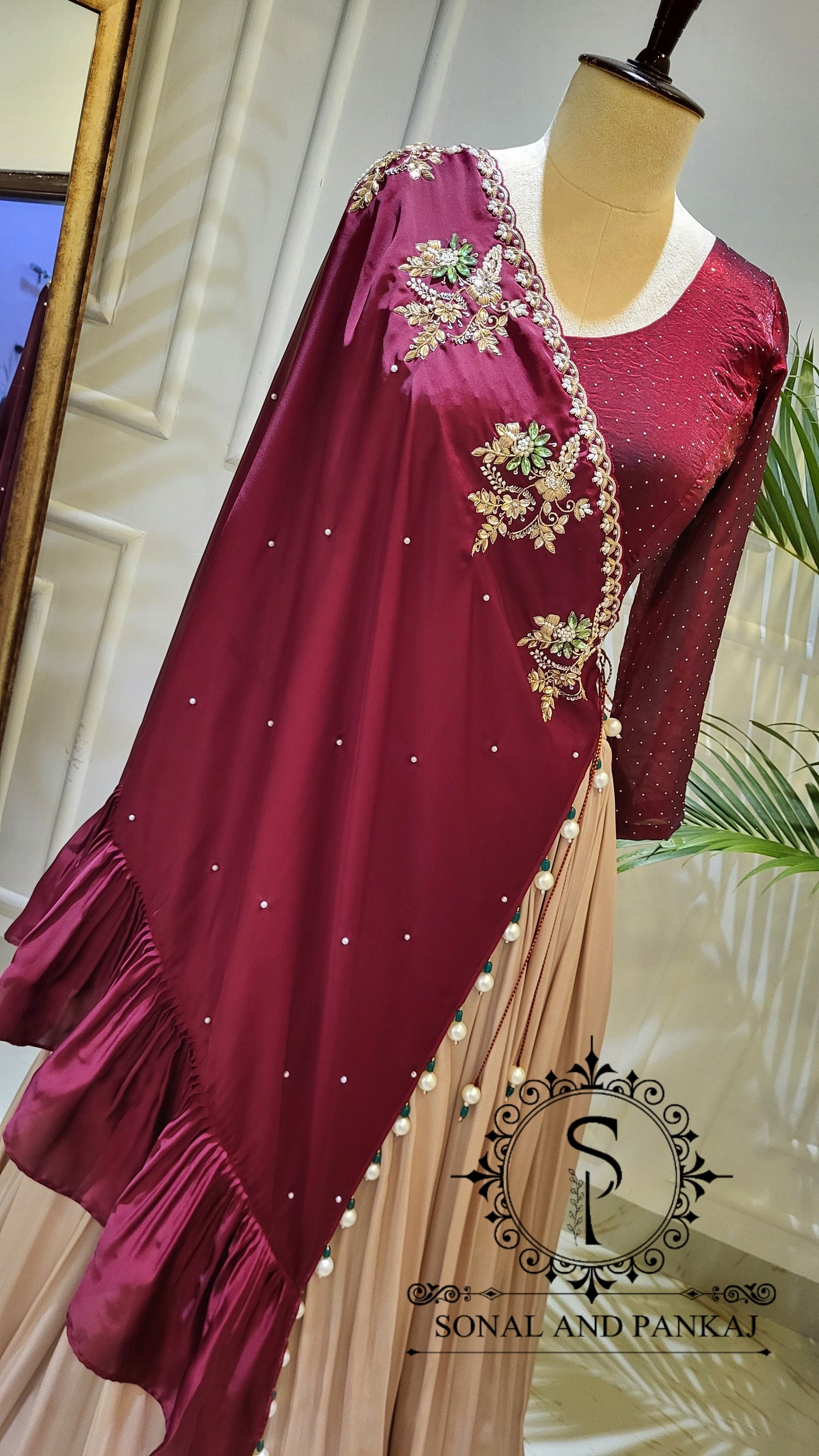 Burgundy Cape Affair - LH01596