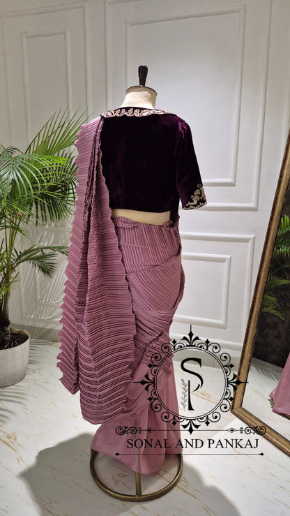 Retro Romance Saree & Blouse Set - SA01805
