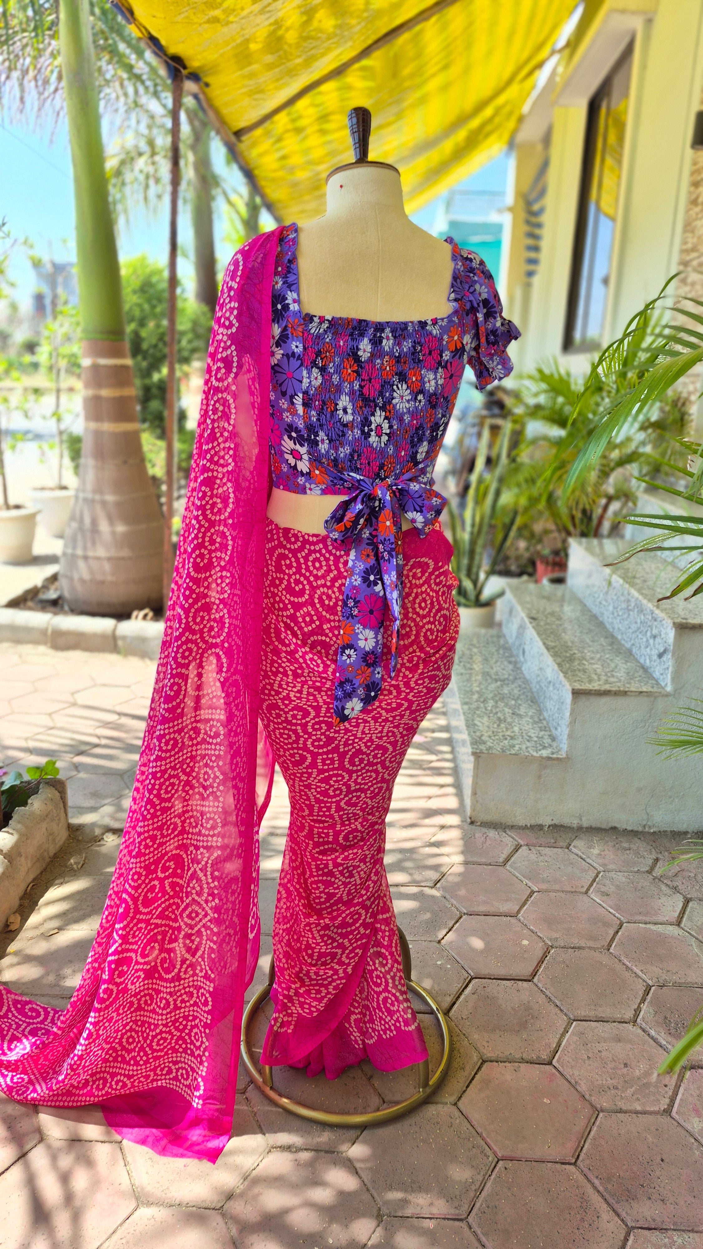 Purple Floral Print Puffed Sleeves Smocking Top & Pink Bandhani Saree - SA01672