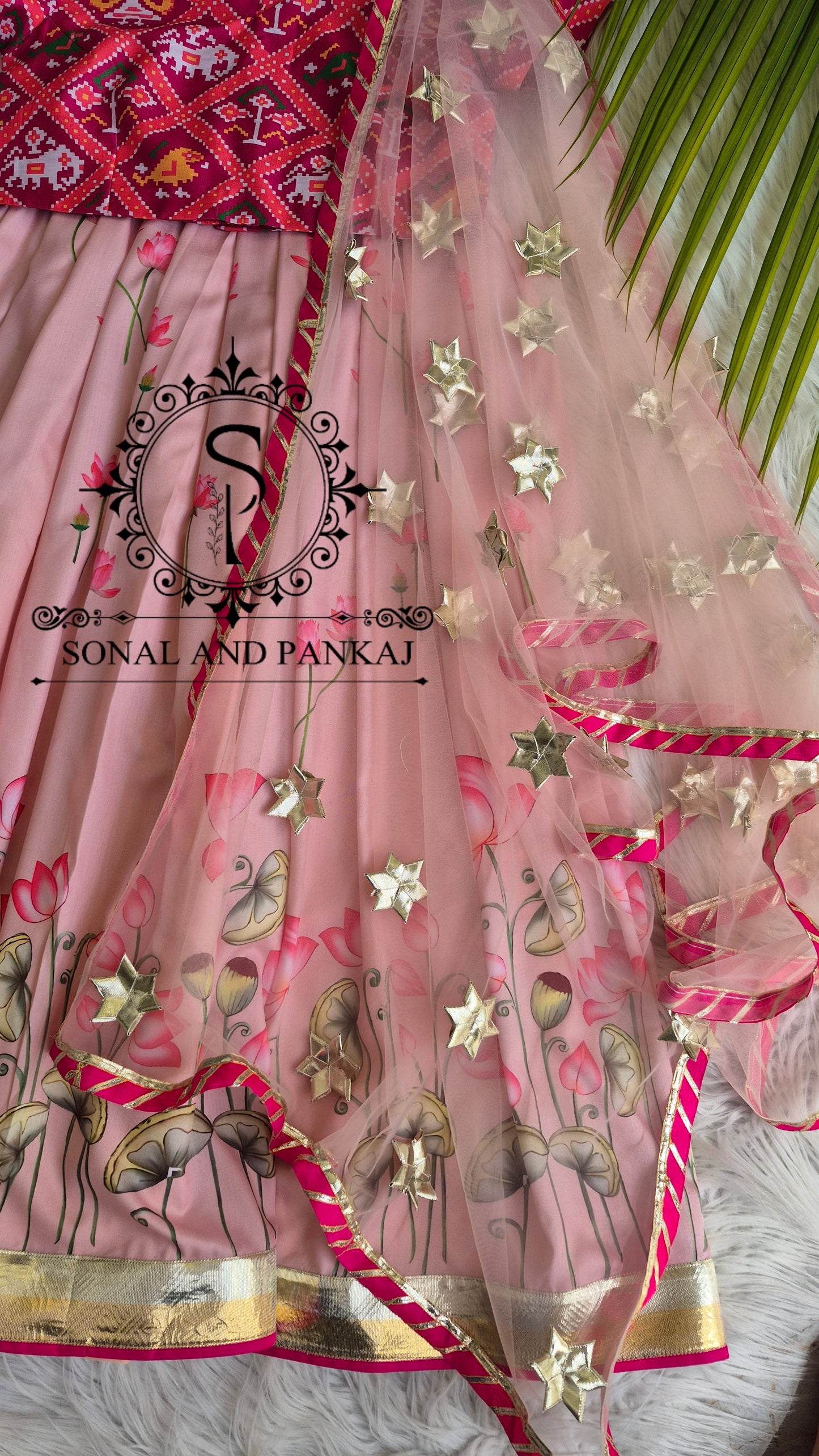 Rajkumari - Peach Pichwai Ensemble by Sonal and Pankaj - KD01678
