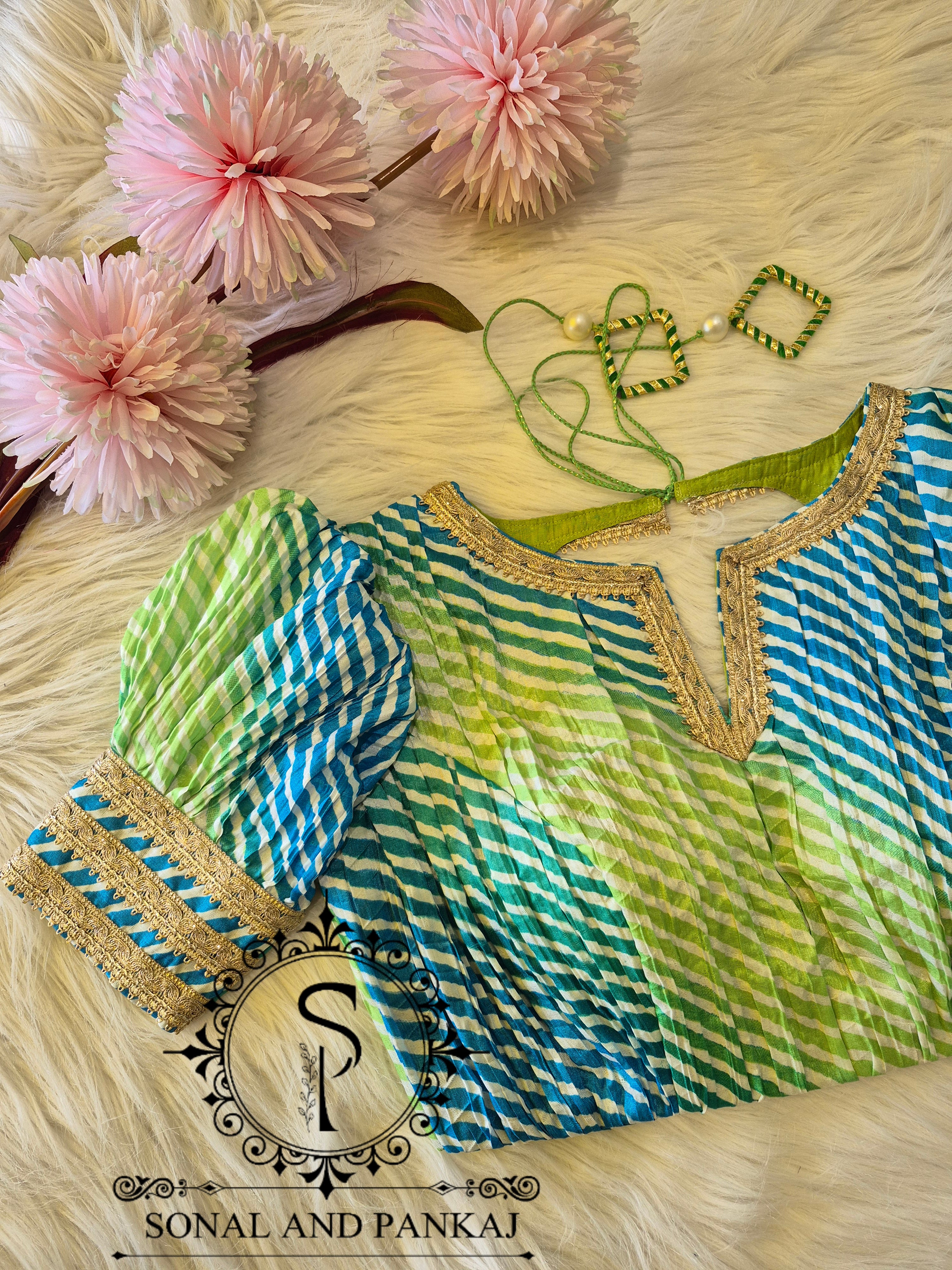 Designer Leheriya Blue & Green Puffed Sleeves Blouse - BL01708