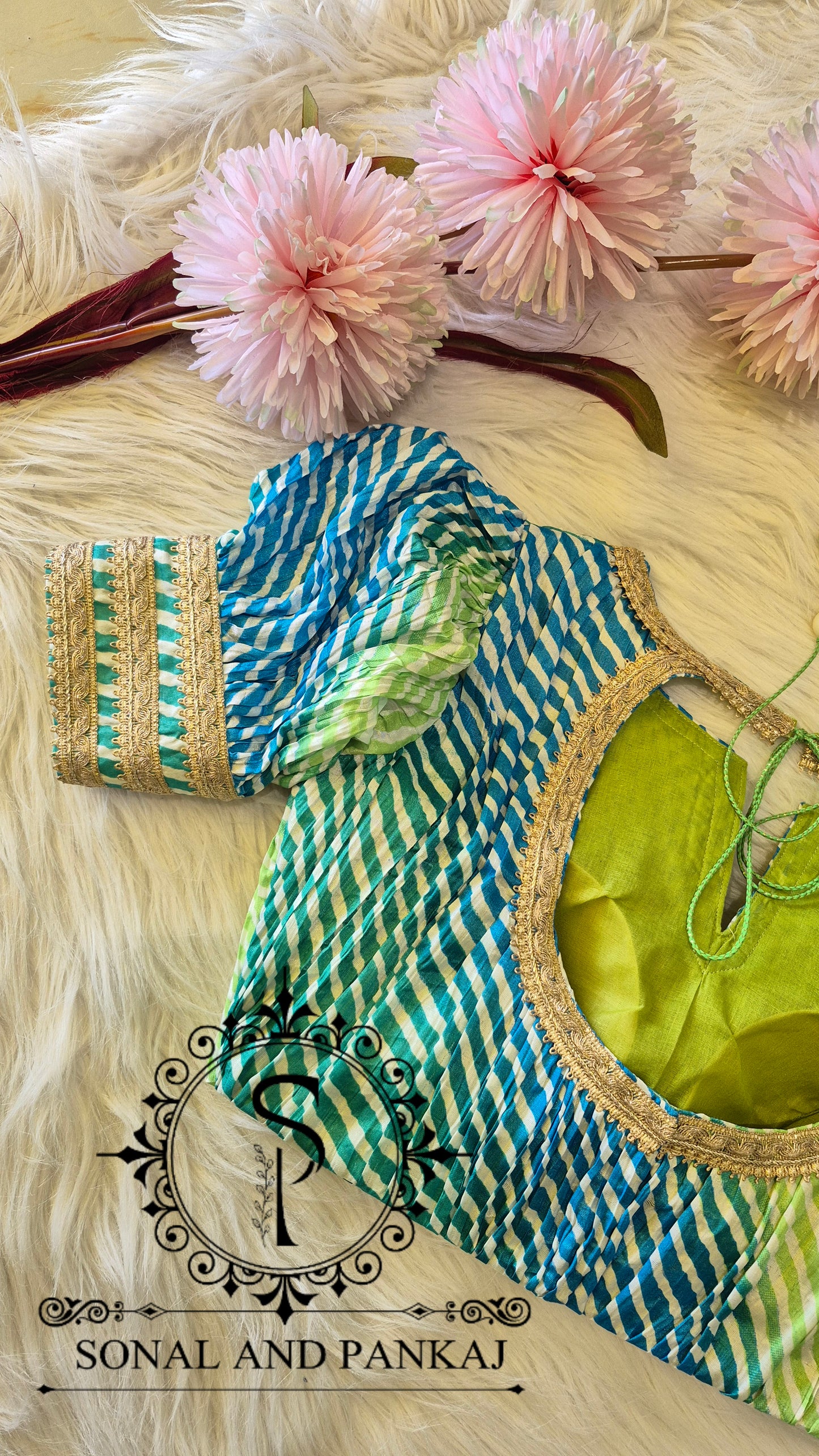 Designer Leheriya Blue & Green Puffed Sleeves Blouse - BL01708