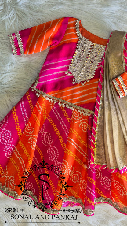 The Utsav Leheriya & Bandhani Mother-Daughter Lehenga - MD01801