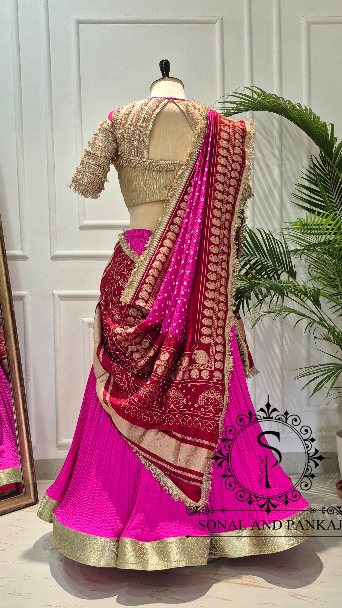 The Madhubala Lehenga Set - LH01842(Red & Pink)