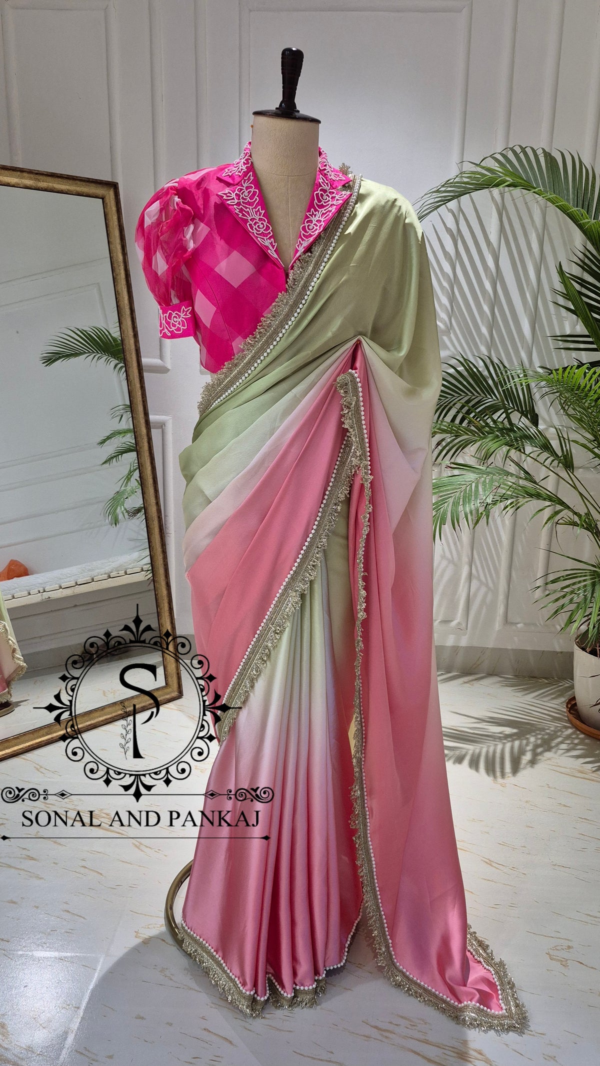 Komolika Dual- Dyed Saree With Collar Work Blouse - SA01850