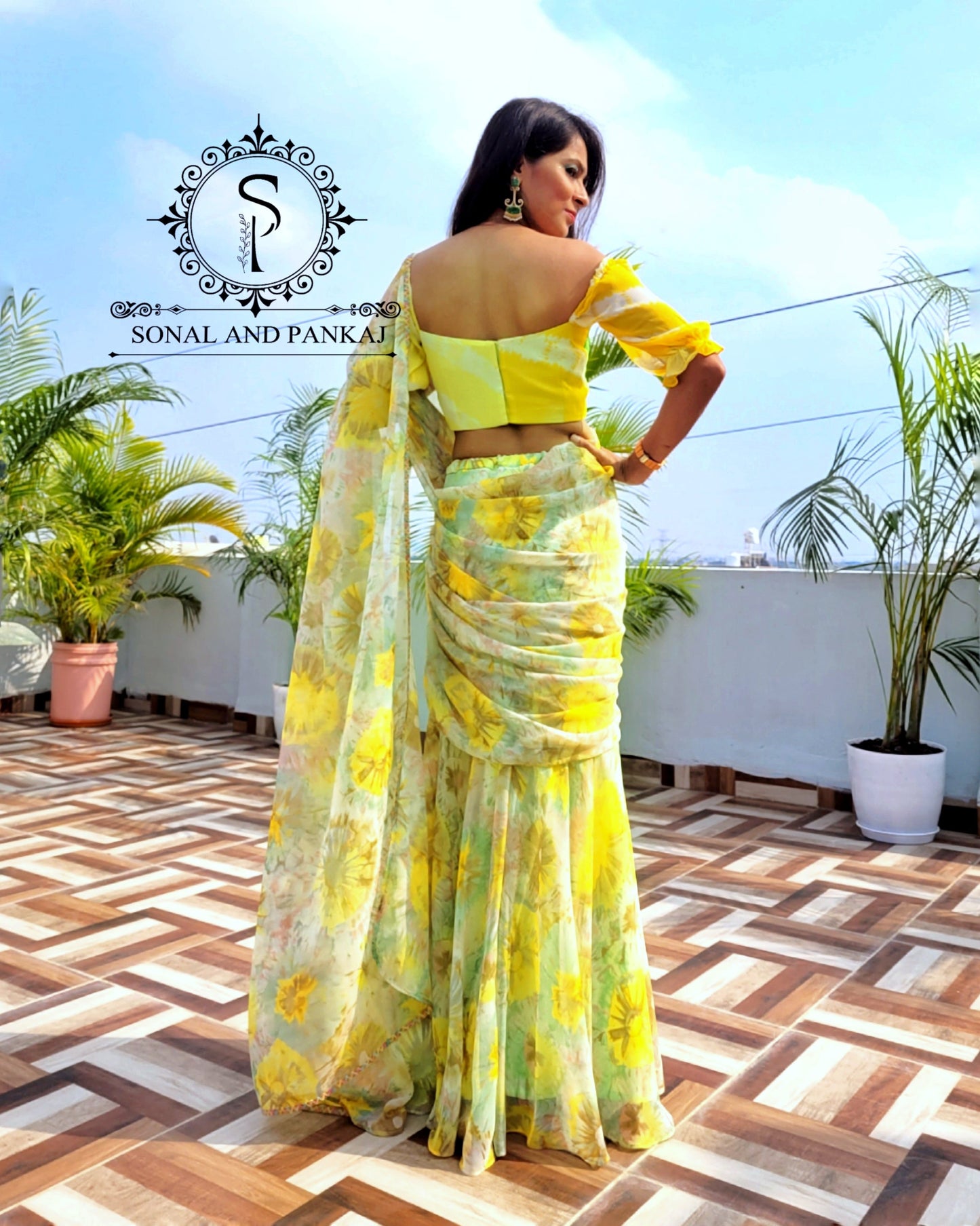 Shaded Green Ruched Blouse With Ready To Wear Saree - RTSRTW01175