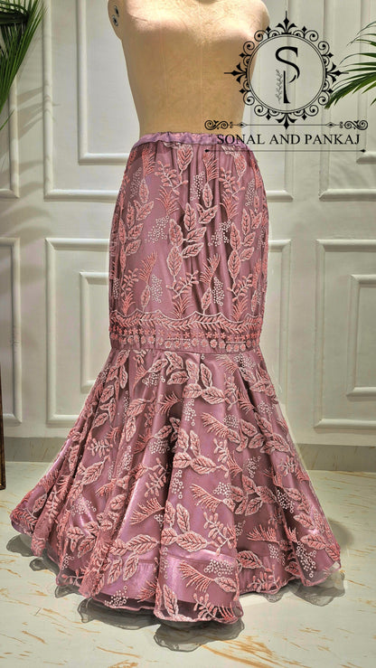 Chemisier de style veste brodée de paon 3D avec sari à volants prêt à porter - SA00727