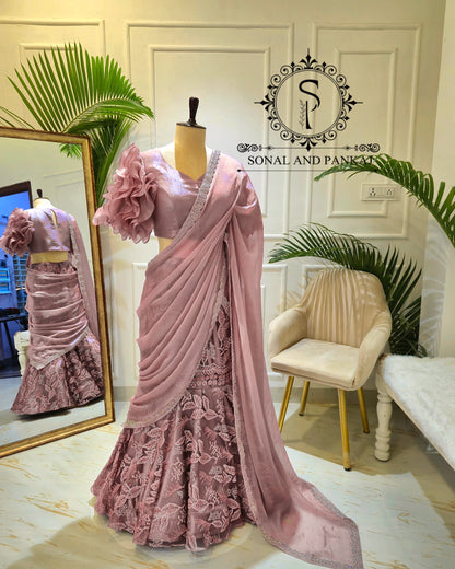 Chemisier de style veste brodée de paon 3D avec sari à volants prêt à porter - SA00727