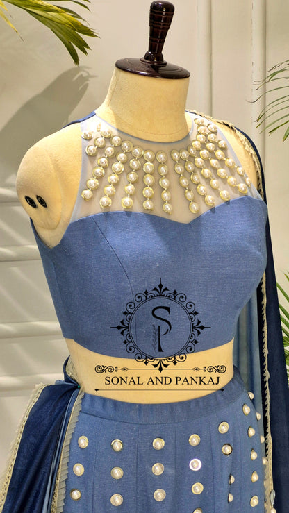 Chemisier de style veste brodée de paon 3D avec sari à volants prêt à porter - SA00727