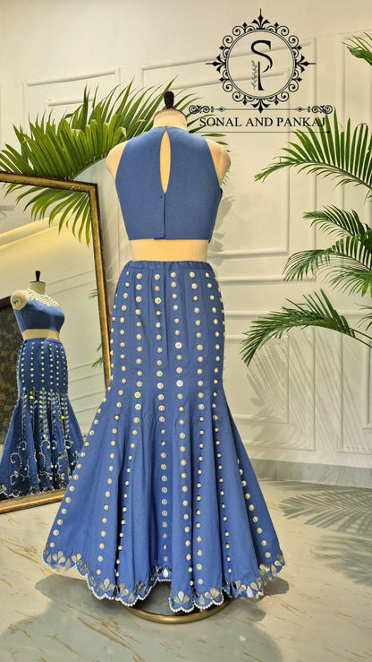 Chemisier de style veste brodée de paon 3D avec sari à volants prêt à porter - SA00727