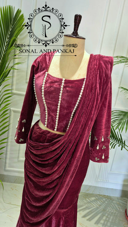 Sari imprimé bandhani rouge prêt à porter avec chemisier brodé à la main - SA00806