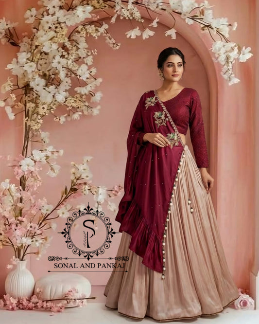 Chemisier de style veste brodée de paon 3D avec sari à volants prêt à porter - SA00727