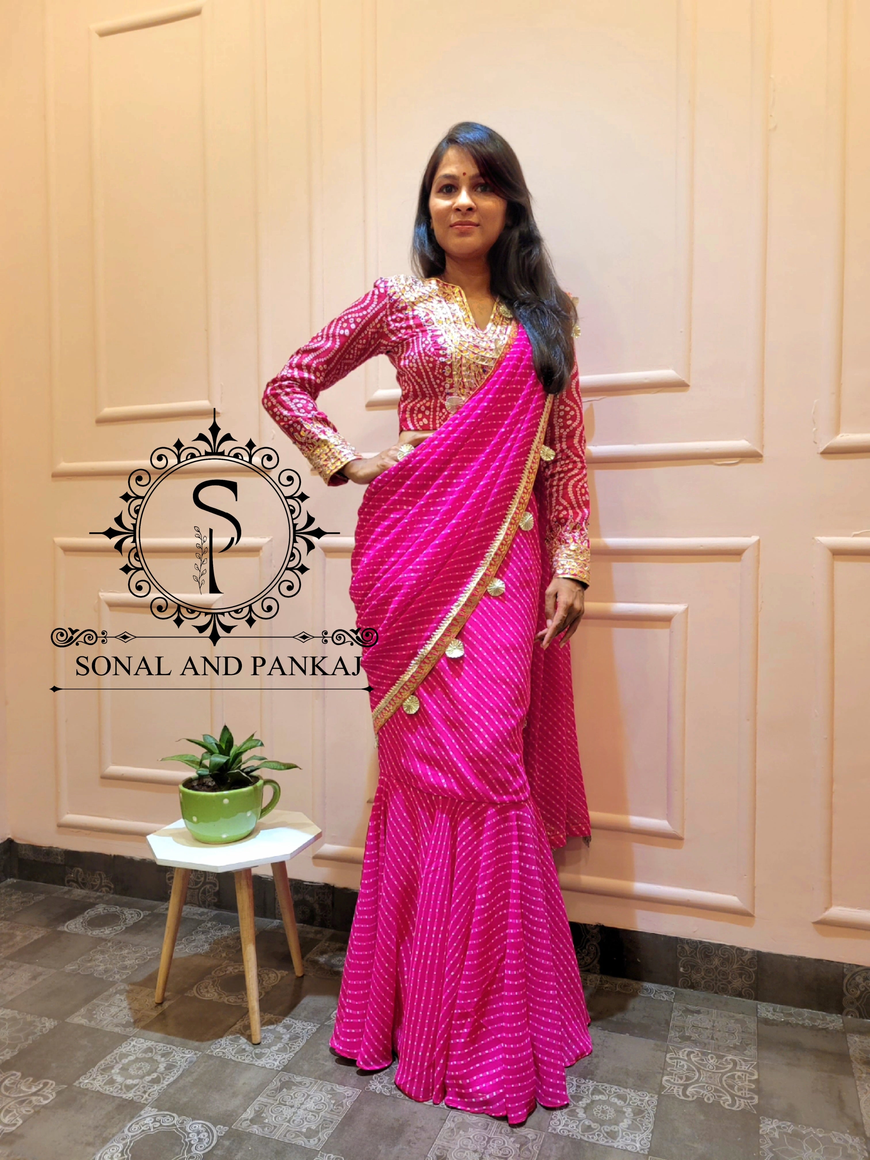 Ready To Wear Hot Pink Moothra Print Saree With Hand Embroidered Blous –  SONAL & PANKAJ