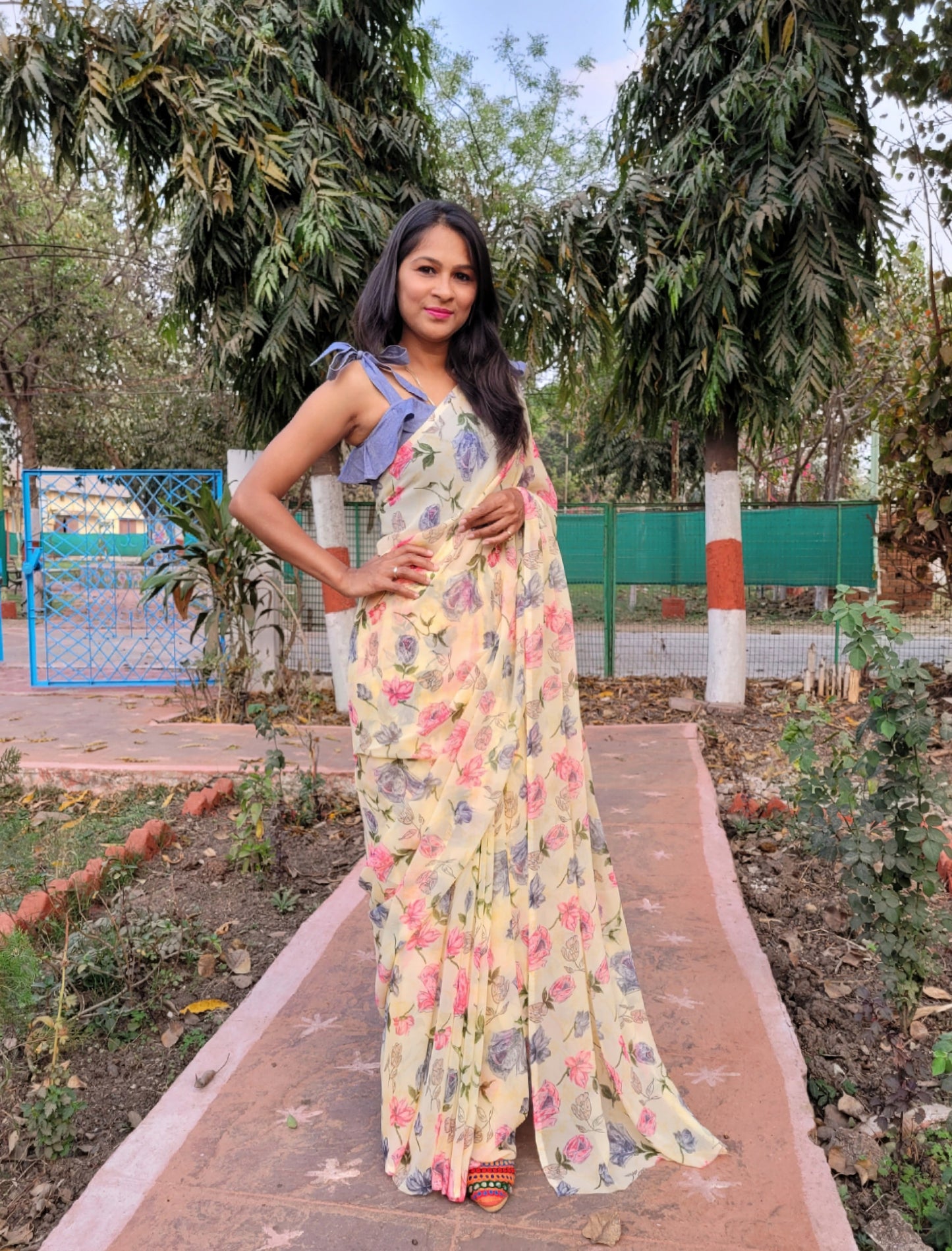 Chemisier de créateur et sari à imprimé floral - SA01019